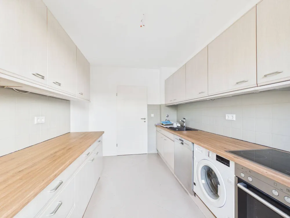 Move In & Feel Good - Renovated 2-Room Apartment in Nürnberg-Neuröthenbach!