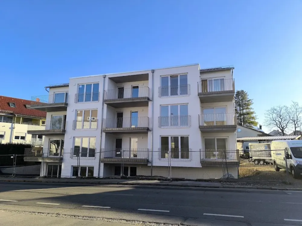 FERIENWOHNUNG (auch längerfristig) bzw. GEWERBEEINHEIT, 3-Zimmer in Ailingen