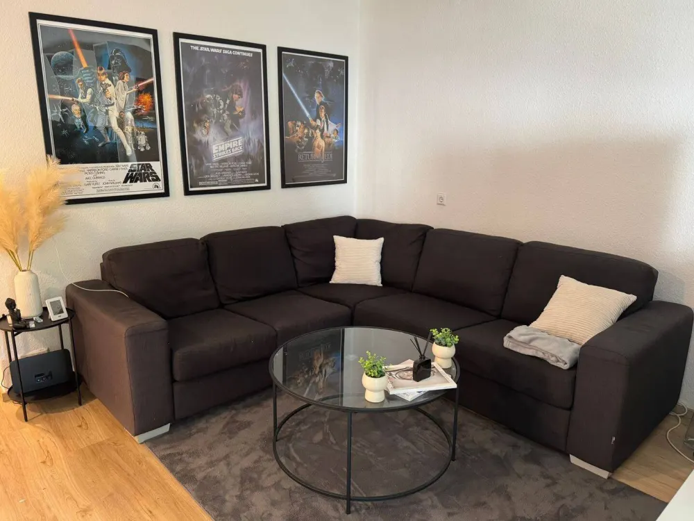 Zentrale, teilmöblierte 1,5-Zimmer-Wohnung mit Südterrasse in Stuttgart-Möhringen