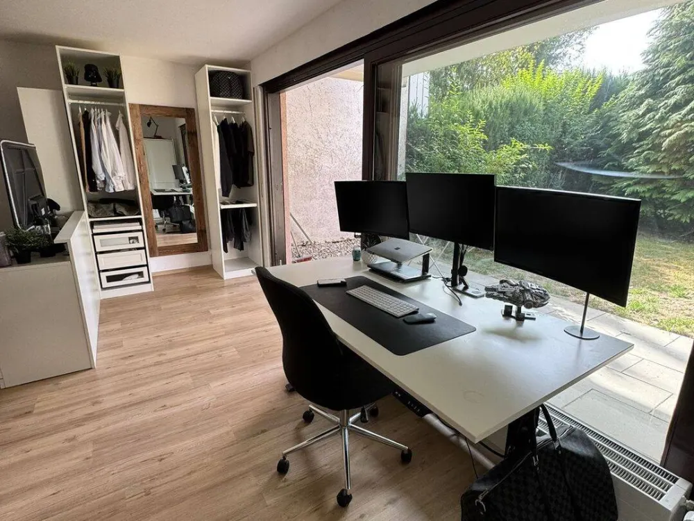 Zentrale, teilmöblierte 1,5-Zimmer-Wohnung mit Südterrasse in Stuttgart-Möhringen