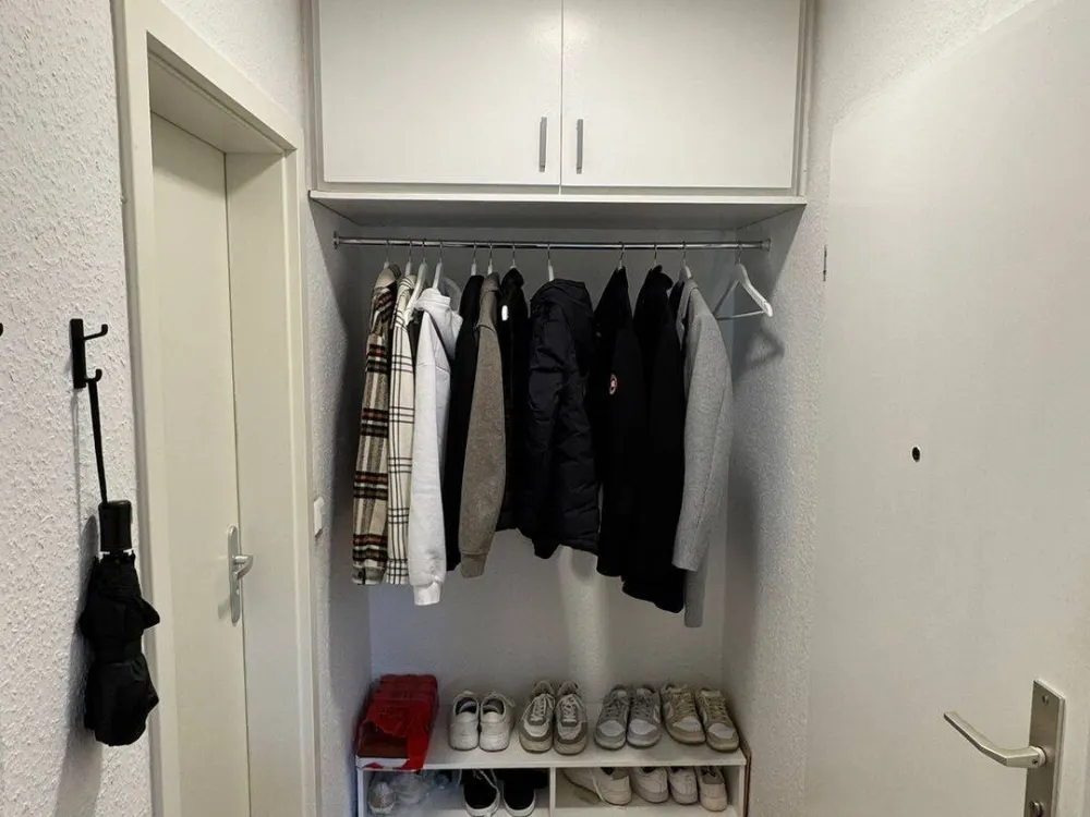Zentrale, teilmöblierte 1,5-Zimmer-Wohnung mit Südterrasse in Stuttgart-Möhringen
