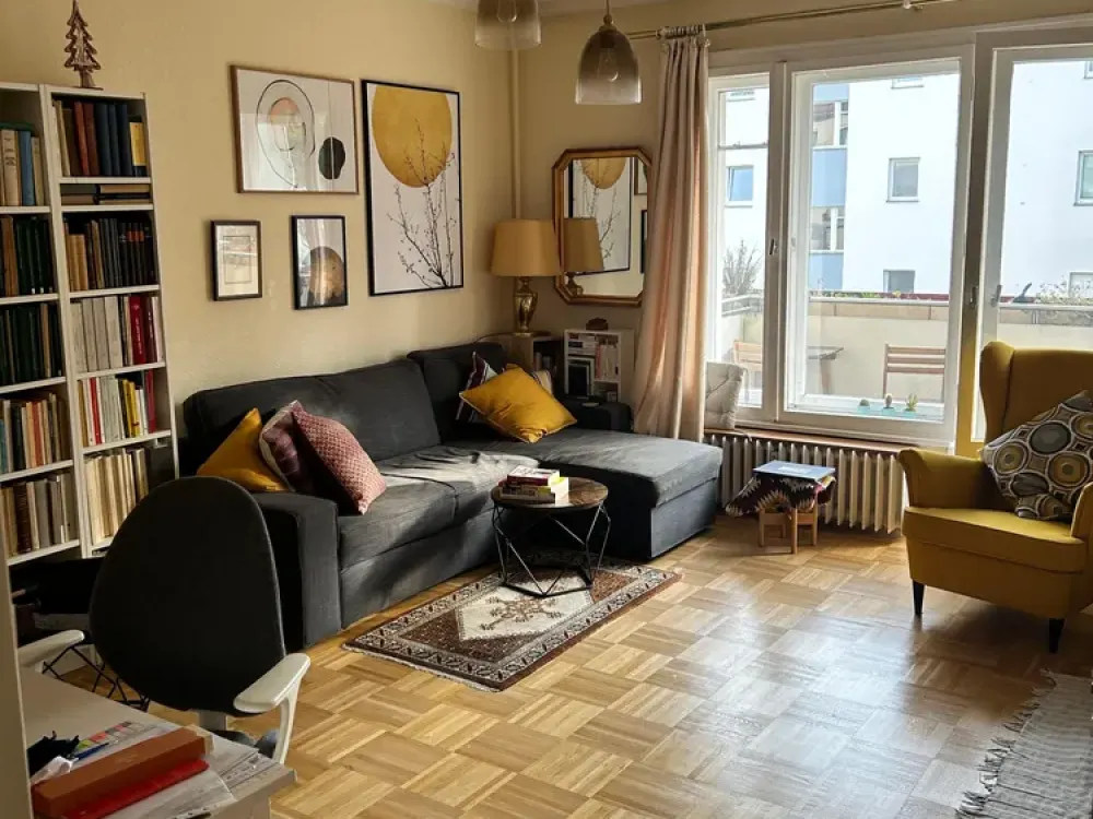 Wohnen mit Charakter: 2-Zimmer-Wohnung in Berlin-Lankwitz (Komponistenviertel)