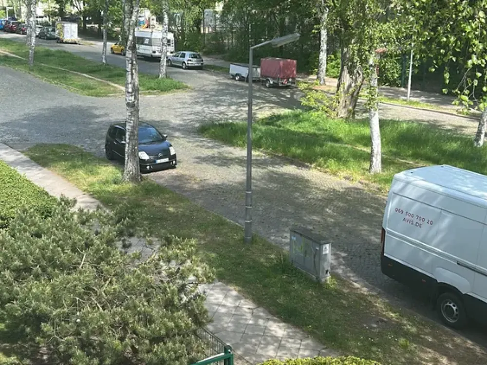 Wohnen mit Charakter: 2-Zimmer-Wohnung in Berlin-Lankwitz (Komponistenviertel)
