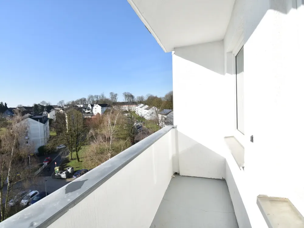 Erstbezug nach Renovierung! Moderne 3-Zi-Whg mit 2 Balkonen in Heiligenhaus