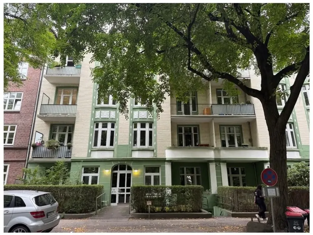Hoch oben wohnen: 1,5-Zi-DG Whg in HH-Hamm!