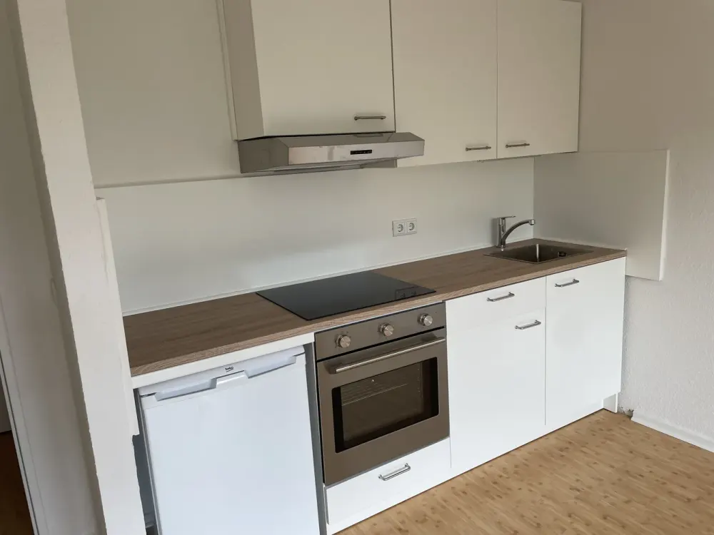 helle u.ruhige 1-Zimmer-Wohnung für Erstbezug nach Komplett-Sanierung in Meerbusch, provisionsfrei