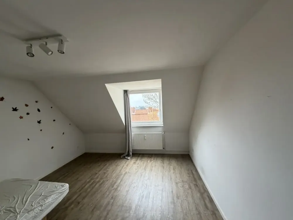 ***Öffentliche Besichtigung am 14.09.*** Teilmöblierte modernisierte 3 Zimmer Wohnung in TOP LAGE