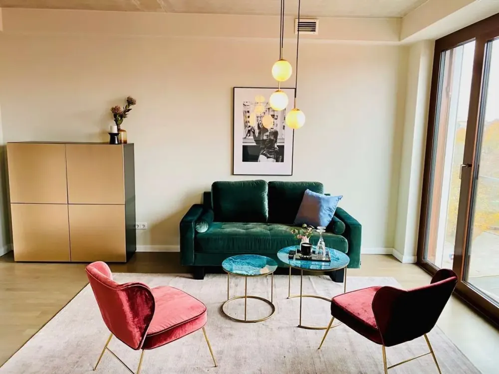 modern-möbliertes Apartment mitten in Berlin