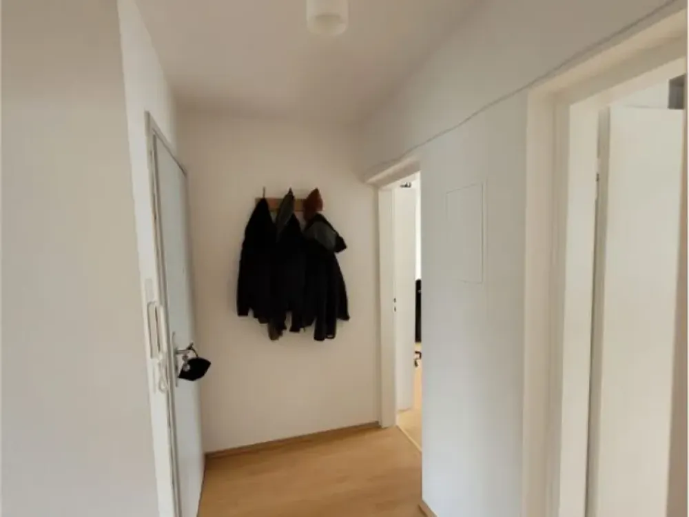 Ab 01.12. helle 2-Zimmer Wohnung, KM €670, nah an der Altstadt und Wöhrder Wiese