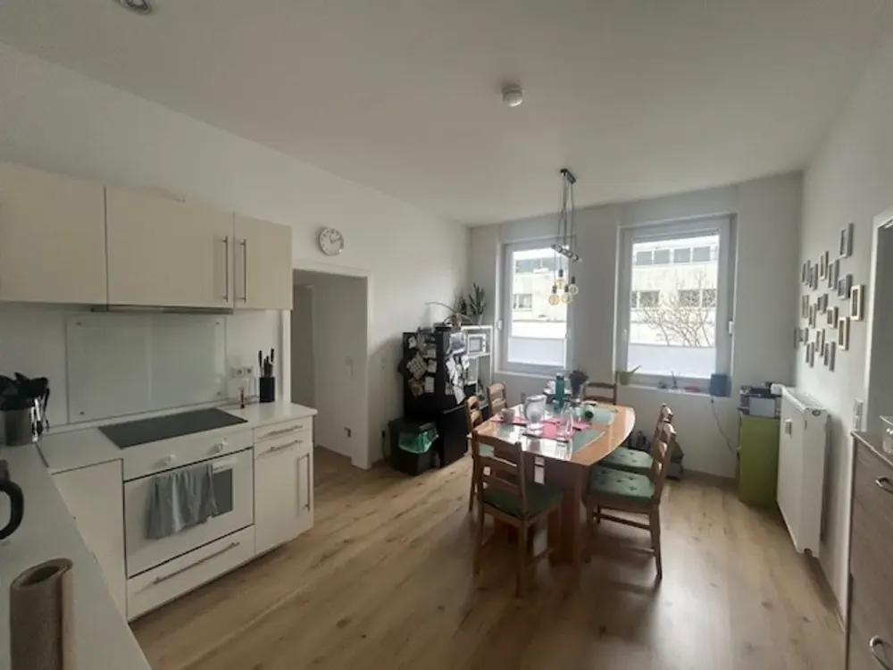 Schöne DG-Wohnung in ruhiger Lage