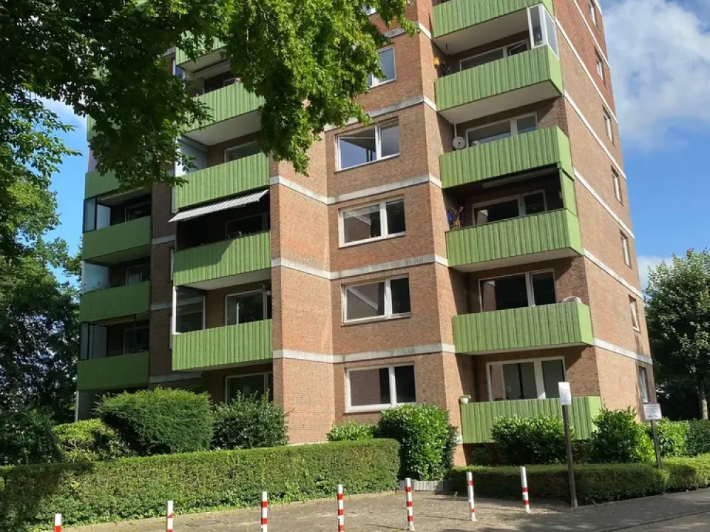 3-Room Apartment, 82 m² plus Parking Space