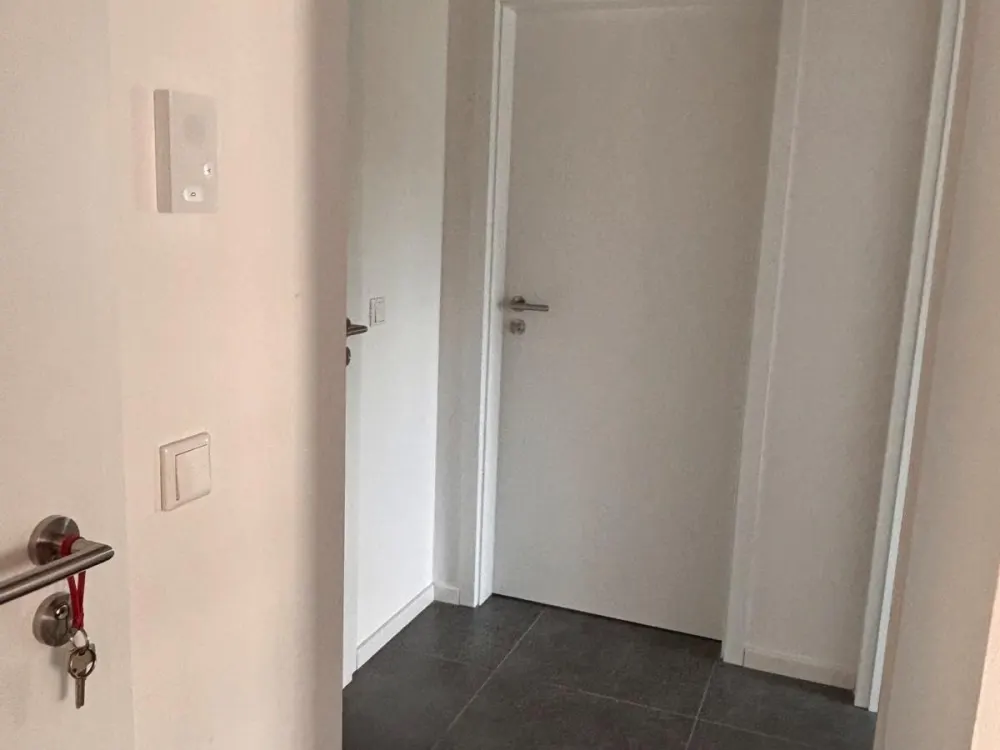 2Zimmer DG Wohnung AB SOFORT FREI