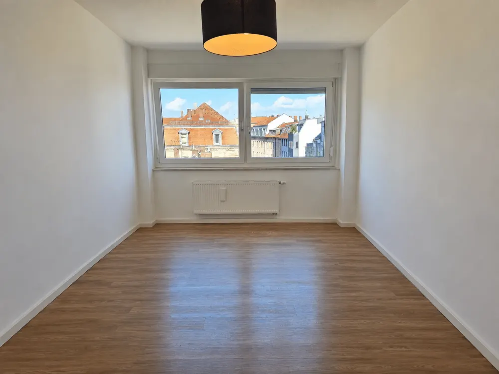 N-Gleißhammer - Helle, gut geschn.,zentrumsnahe 3- ZW mit Blk.,in top Renovierungszustand, 4.OG ohne Lift!!!