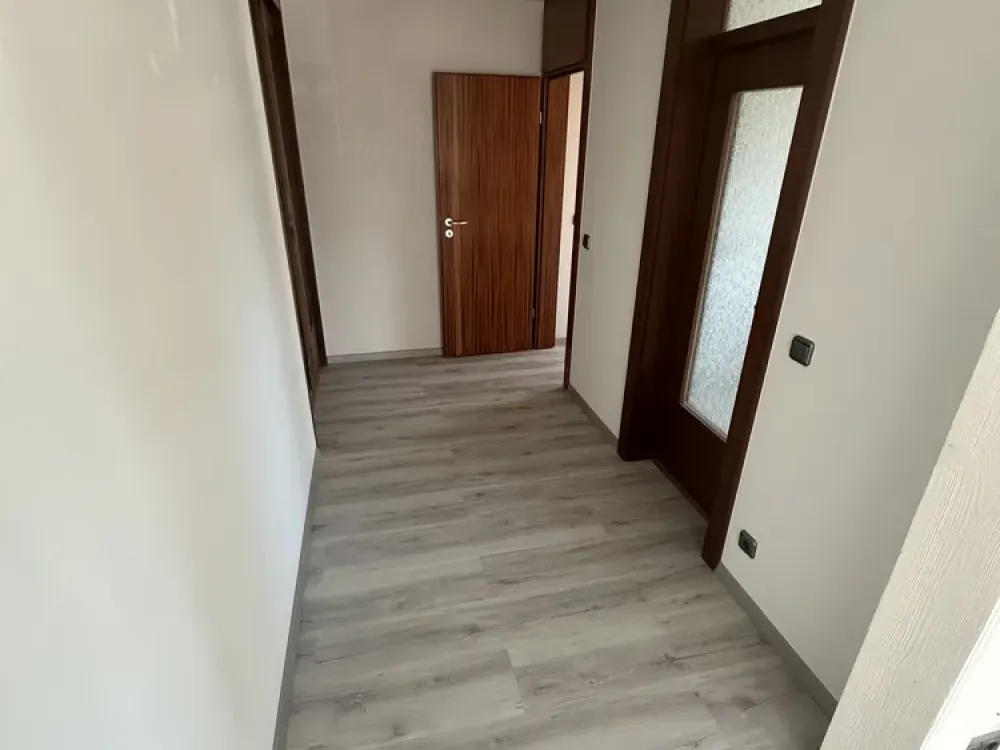 Zuhause mit 3 Zimmern und Balkon in Nürnberg