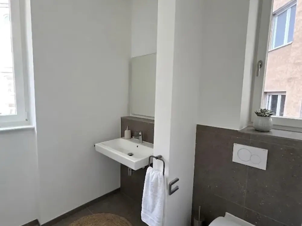 96 m² Wohnfühlfläche, helle 3-Zimmer-Wohnung mit Balkon