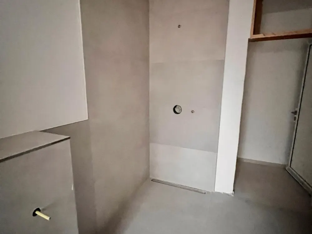 Exklusive 4-Zimmer-Wohnung im EG mit großer Terrasse und Garten
