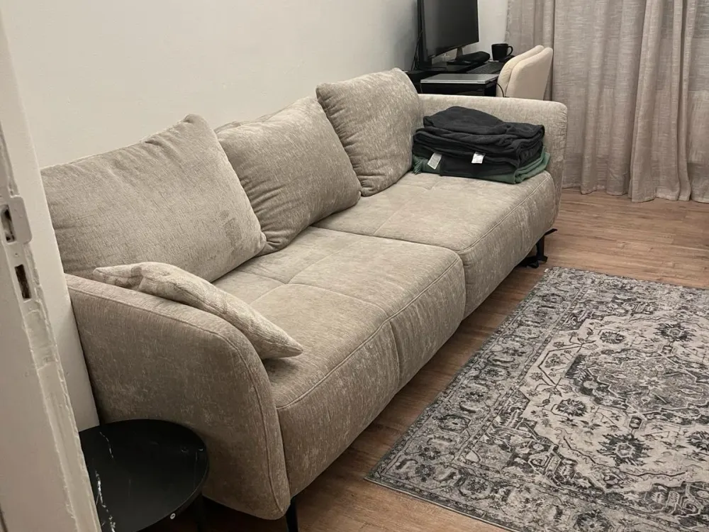 Furnished 2-Room Apartment for Sublease