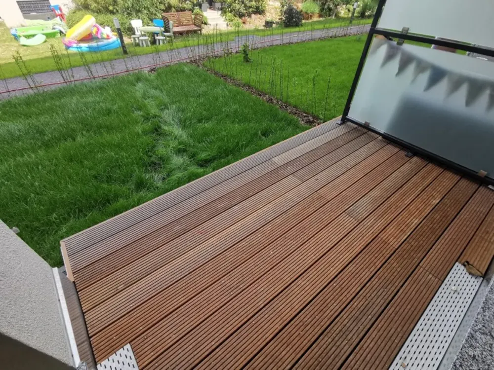 HOFGEBÄUDE - Neubau im Zentrum-Süd! 2-Zimmerwohnung im EG mit Terrasse und Garten