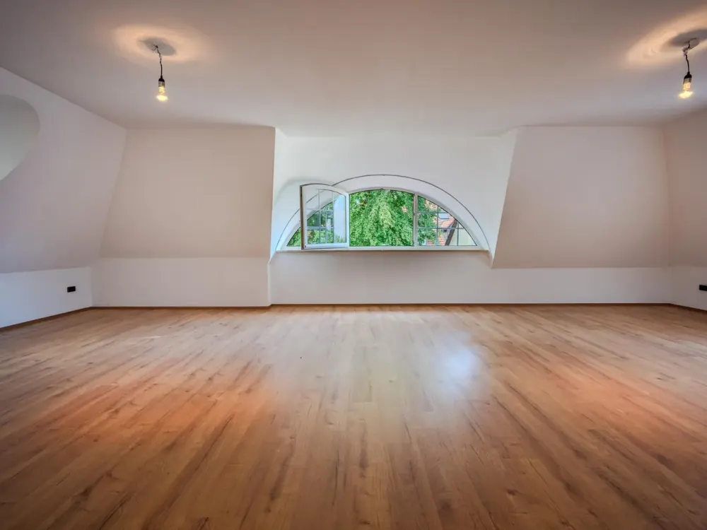 Großzügige 3-Zimmer-Maisonette-Wohnung mit ca. 120 m² in Zirndorf-Weiherhof - sofort bezugsfrei