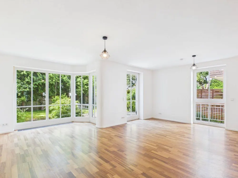 Ein Zuhause mit Garten: Großzügige 4-Zimmer-Wohnung in Waldtrudering