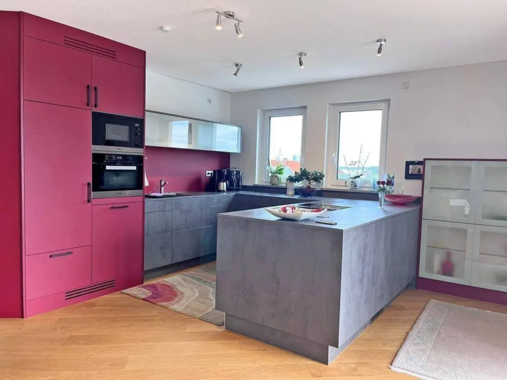 Exklusives Penthouse, barrierefrei: Dachterrasse & Kaiserburg-Blick