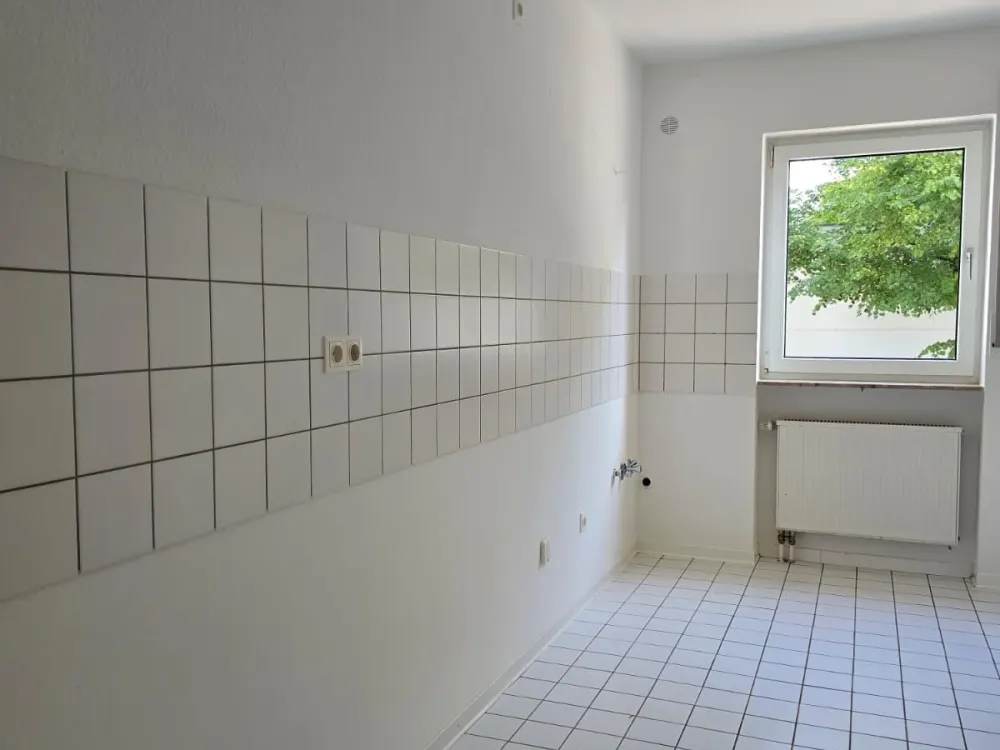 Gut geschnittene 2-Zimmer Wohnung mit Balkon in Frankfurt Unterliederbach