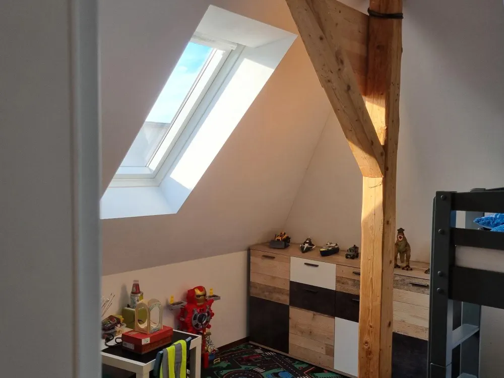 Schöne helle Wohnung im Dachgeschoß mit Balkon