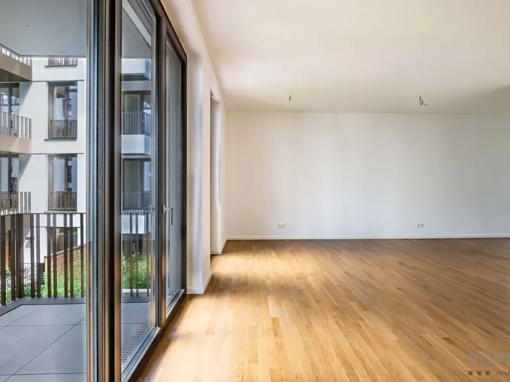 Zwischen Stadtleben und Rückzugsort: Exklusive Neubau-Wohnung sofort verfügbar!