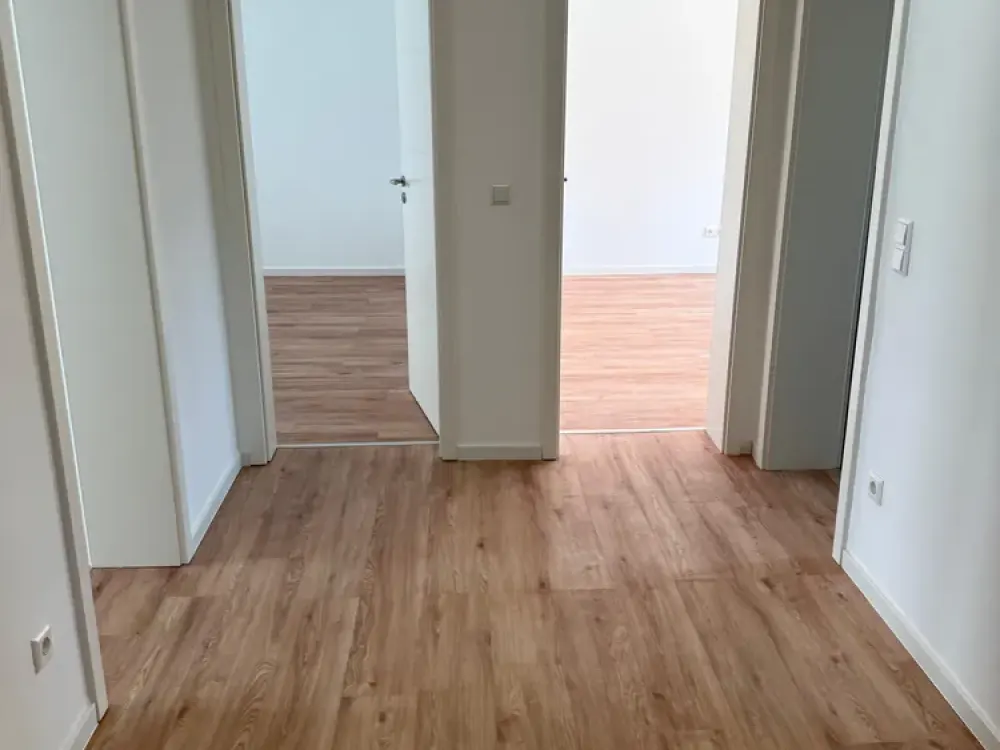 Erstbezug nach Sanierung 3 Zimmer mit Balkone Einbauküche WG- geeignet