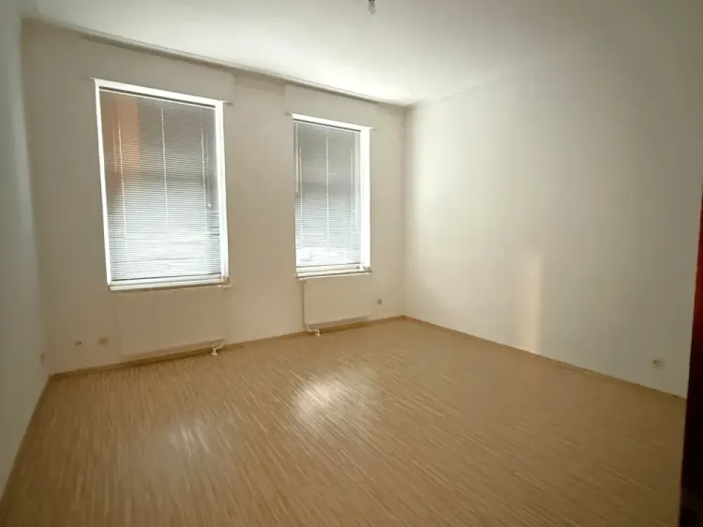 Tolle, helle 3-Zimmer-Altbauwohnung im EG in Wanheimerort!