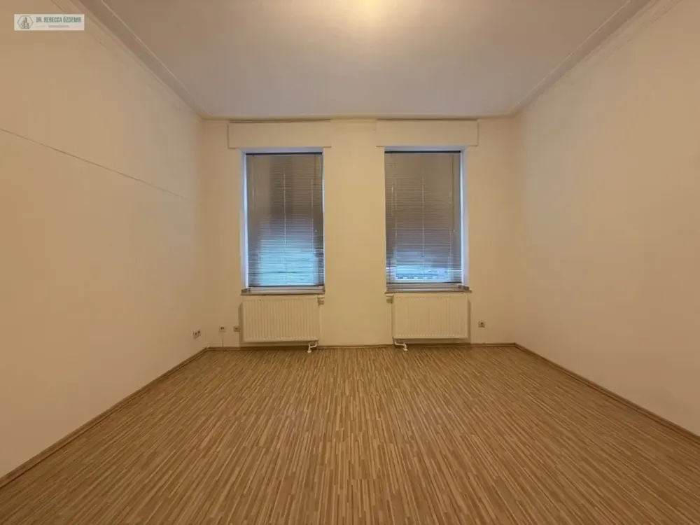 Tolle, helle 3-Zimmer-Altbauwohnung im EG in Wanheimerort!