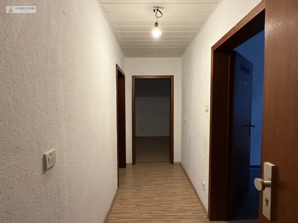Tolle, helle 3-Zimmer-Altbauwohnung im EG in Wanheimerort!