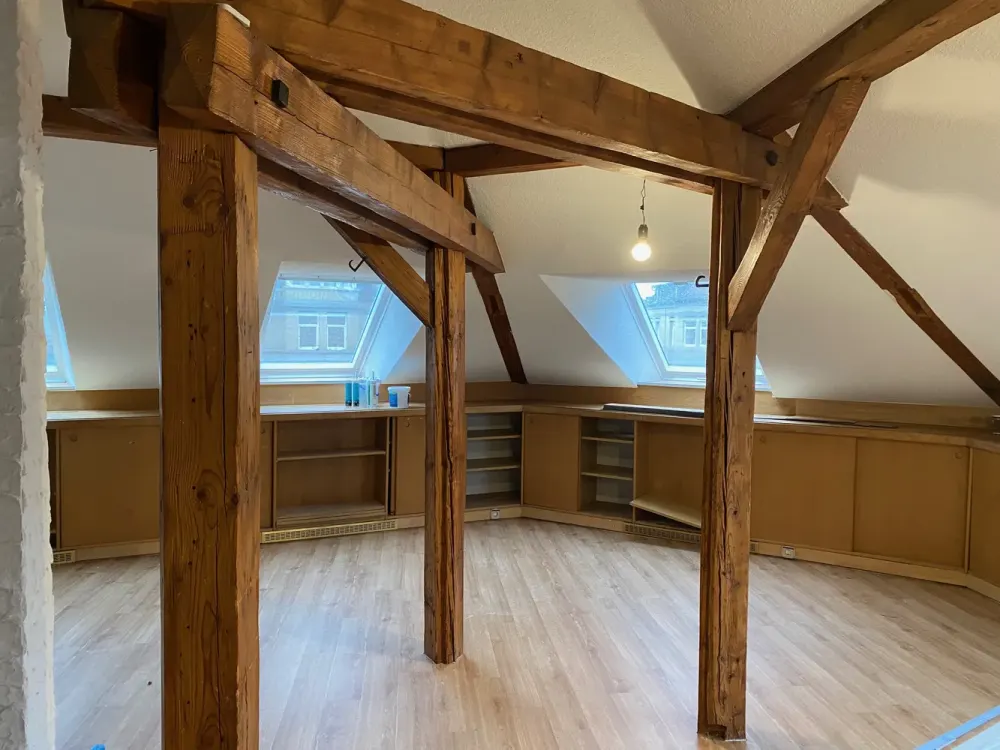 Neu renovierte 1,5-Zimmer DG-Wohnung in Stuttgart-Bad Cannstatt