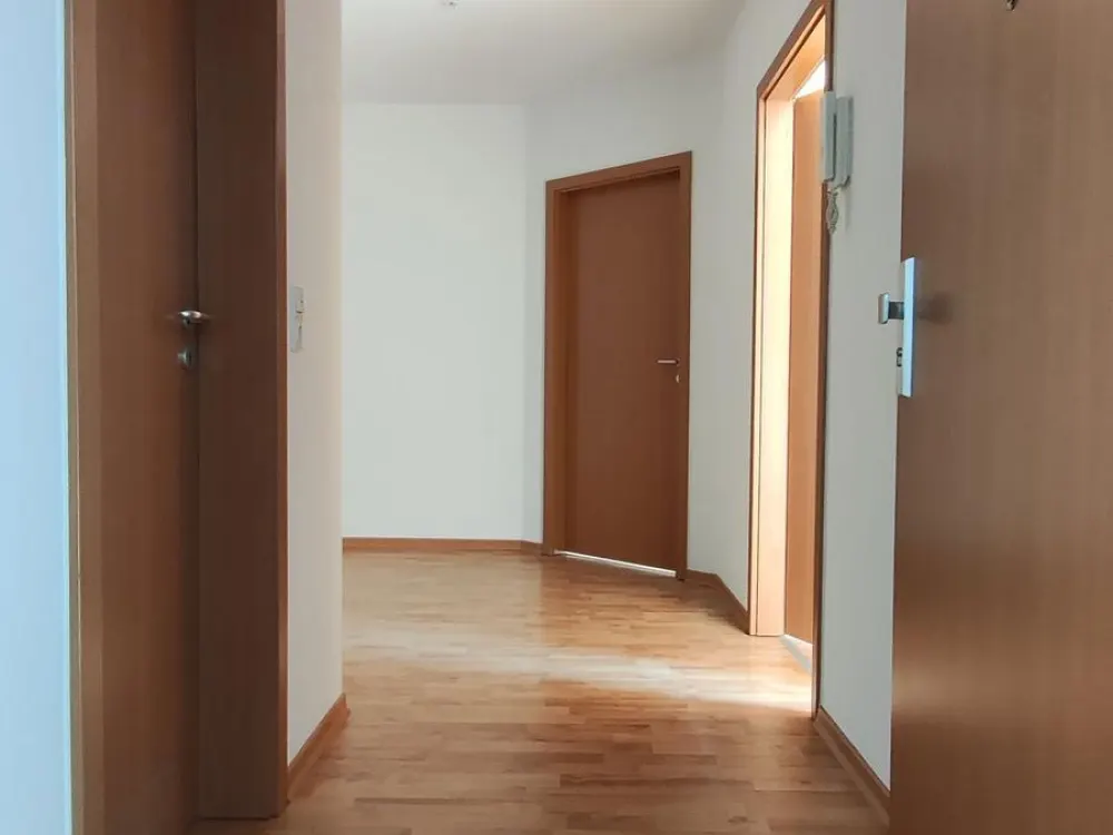Spacious 3-Room Apartment with Balcony in Erfurt-Center
