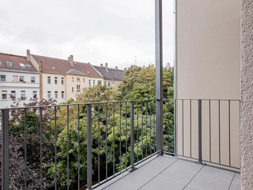 Erstbezug nach Sanierung, Attraktive Altbauwohnung mit Fußbodenheizung, WE05