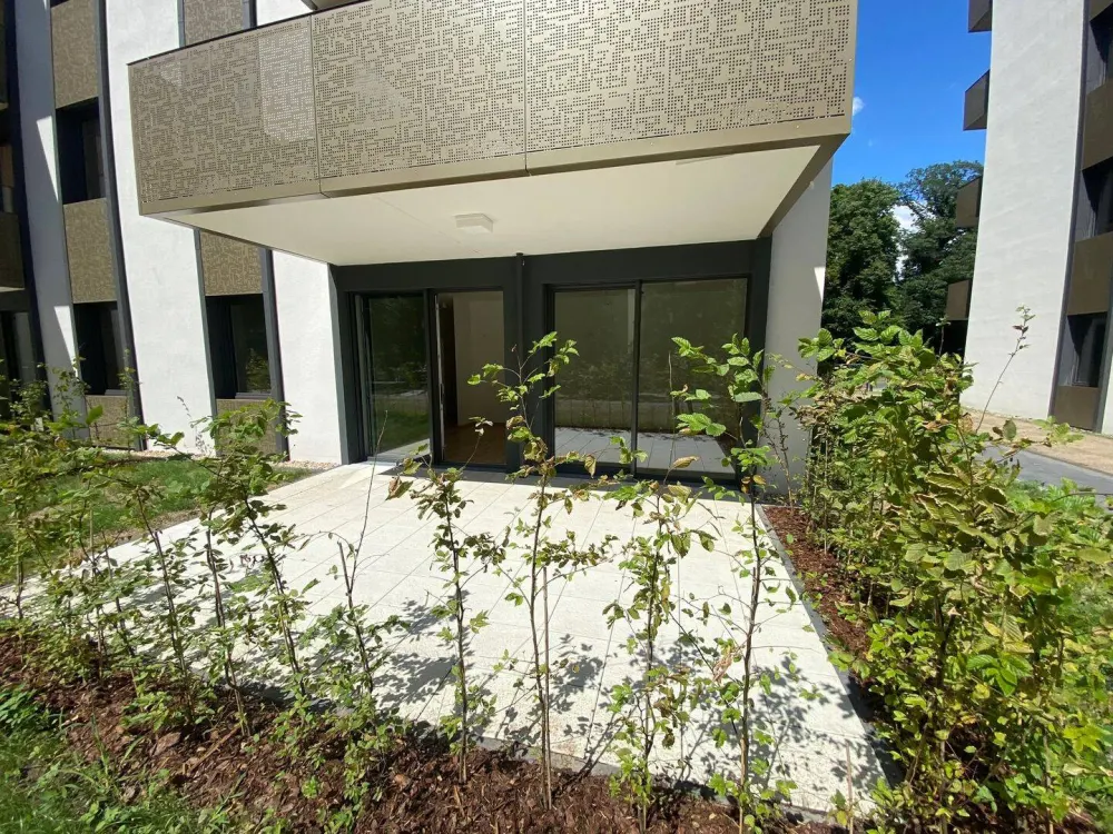 * JETZT BESICHTIGEN ! NEUBAU 3 Zimmer * Terrasse & Garten * TG * Wärmepumpe *