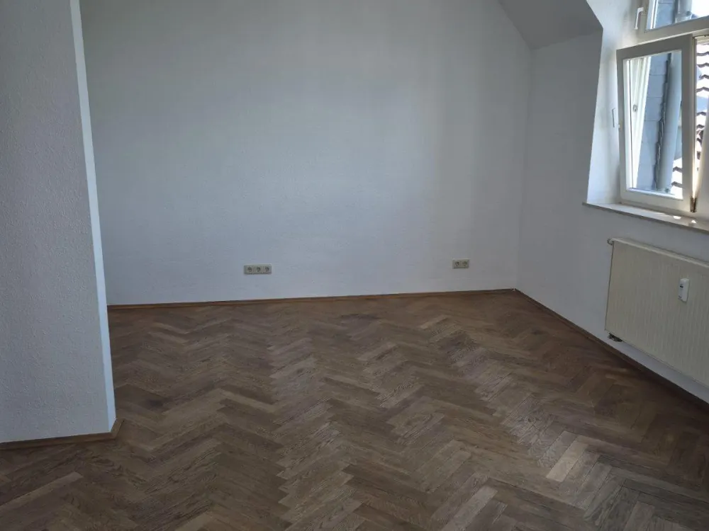 2-Raum-Wohnung in wunderschöndem Stuck-Altbau in L-Gohlis