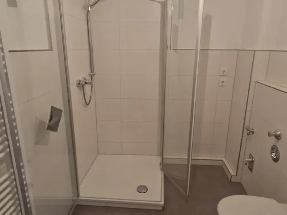 Gut geschnittene 3-Zimmer-Wohnung mit Loggia und Garage im Zentrum