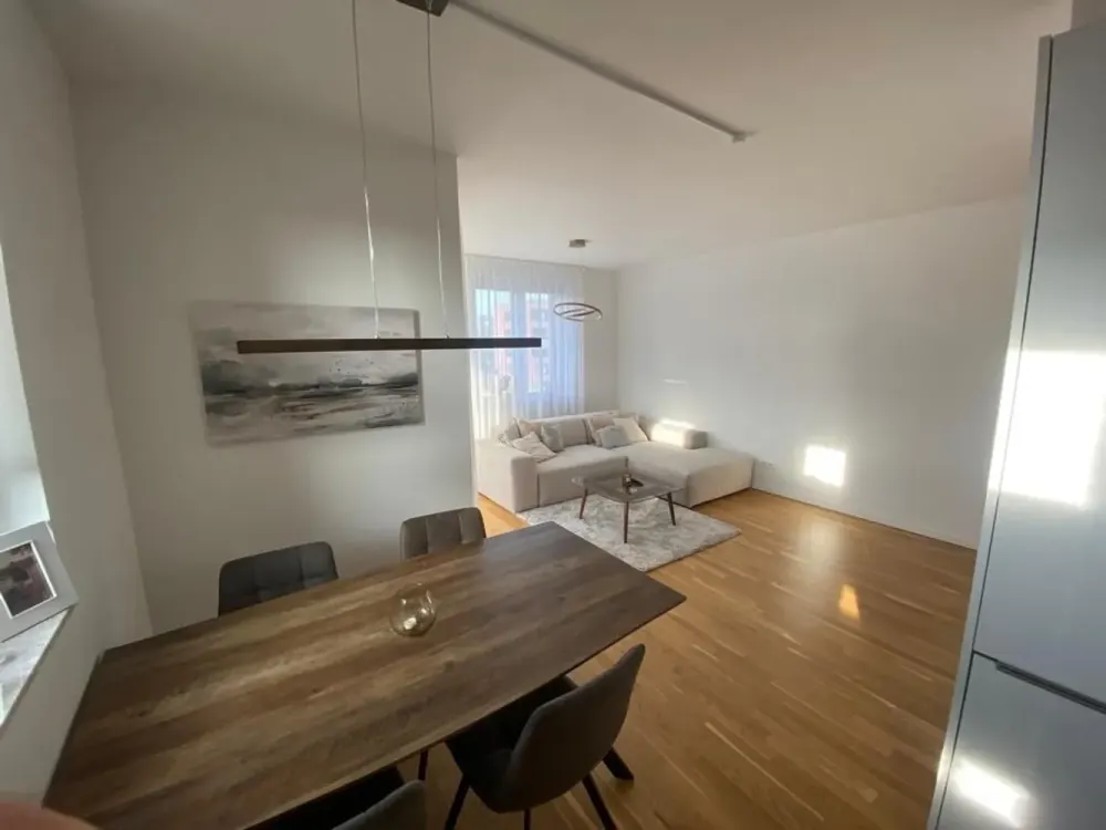 Praktisch geschnittene 3-Zimmer-Wohnung mit EBK und Balkon