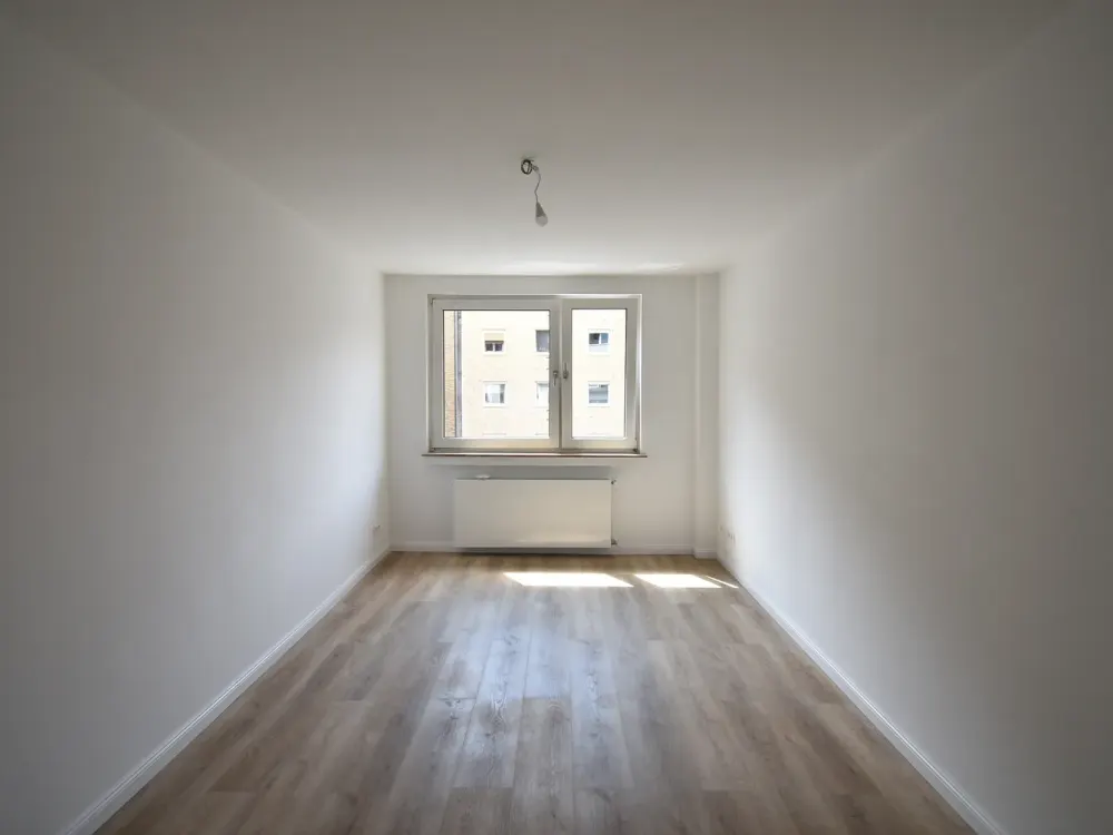 PAUSCHALMIETE - D-Derendorf! Saniertes Apartment zu vermieten