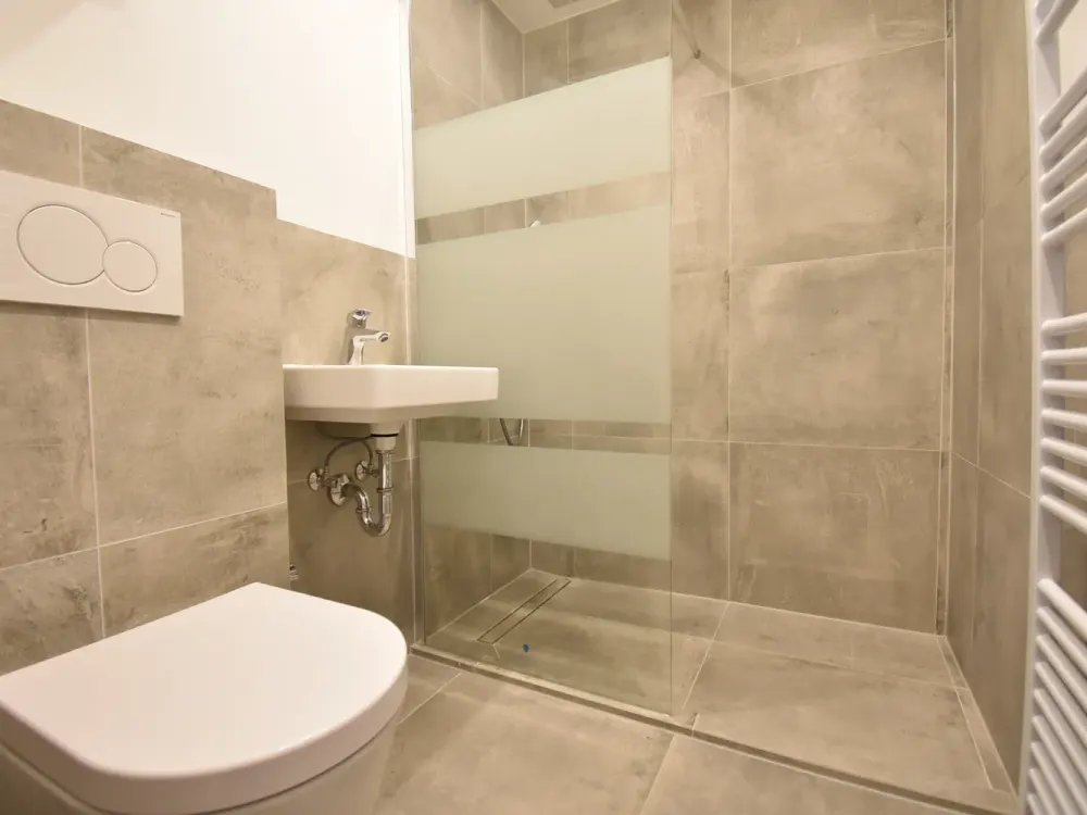 PAUSCHALMIETE - D-Derendorf! Saniertes Apartment zu vermieten