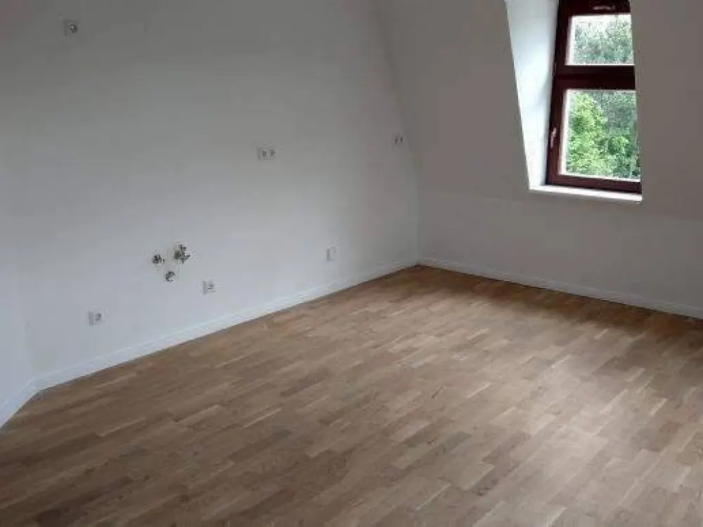 3 - Raumwohnung, Hochwertig sanierter Altbau!