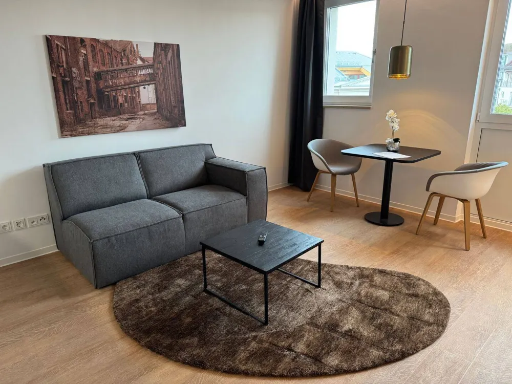MÖBLIERTES APARTMENT IN BESTER LAGE