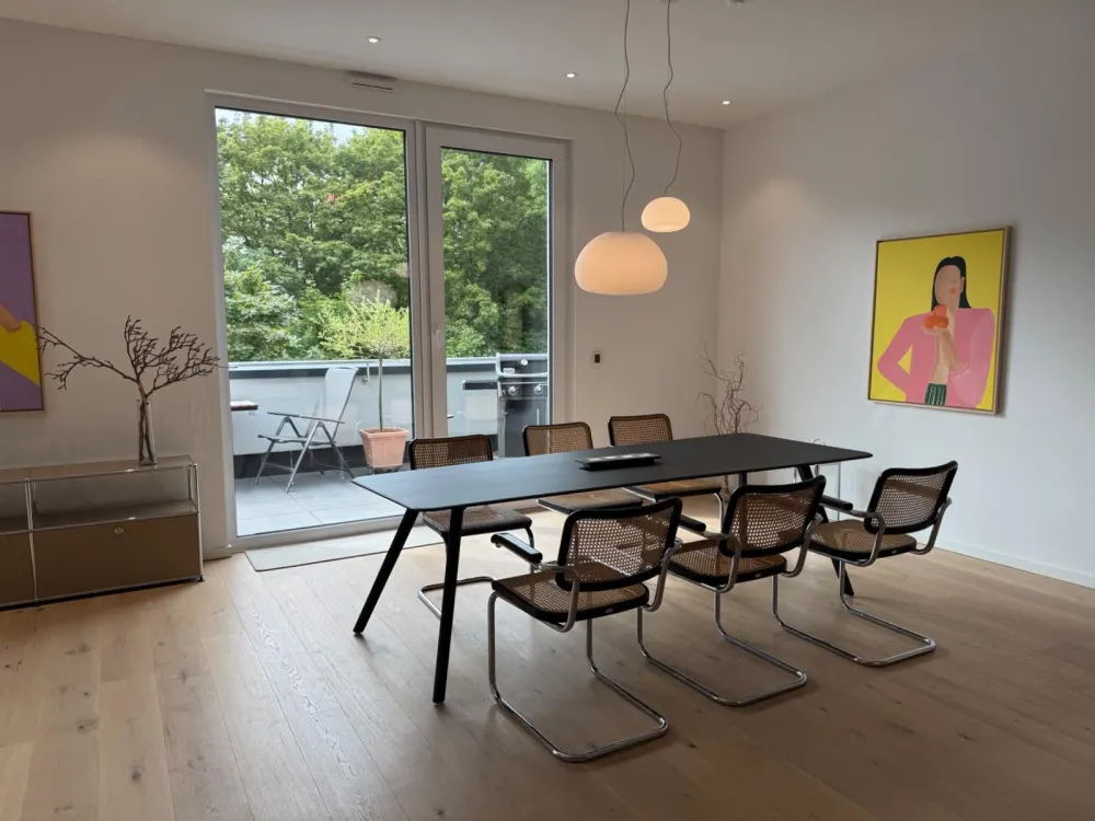 Stilvolle Penthousewohnung mit Dachterrasse und Einbauküche