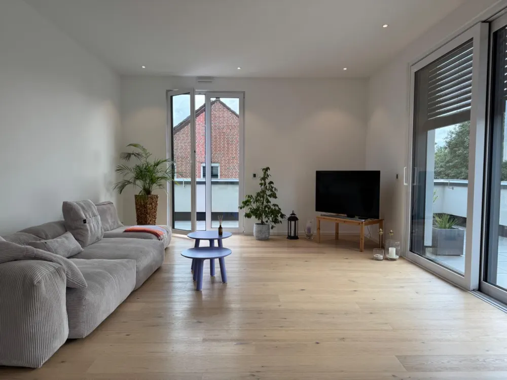Stilvolle Penthousewohnung mit Dachterrasse und Einbauküche
