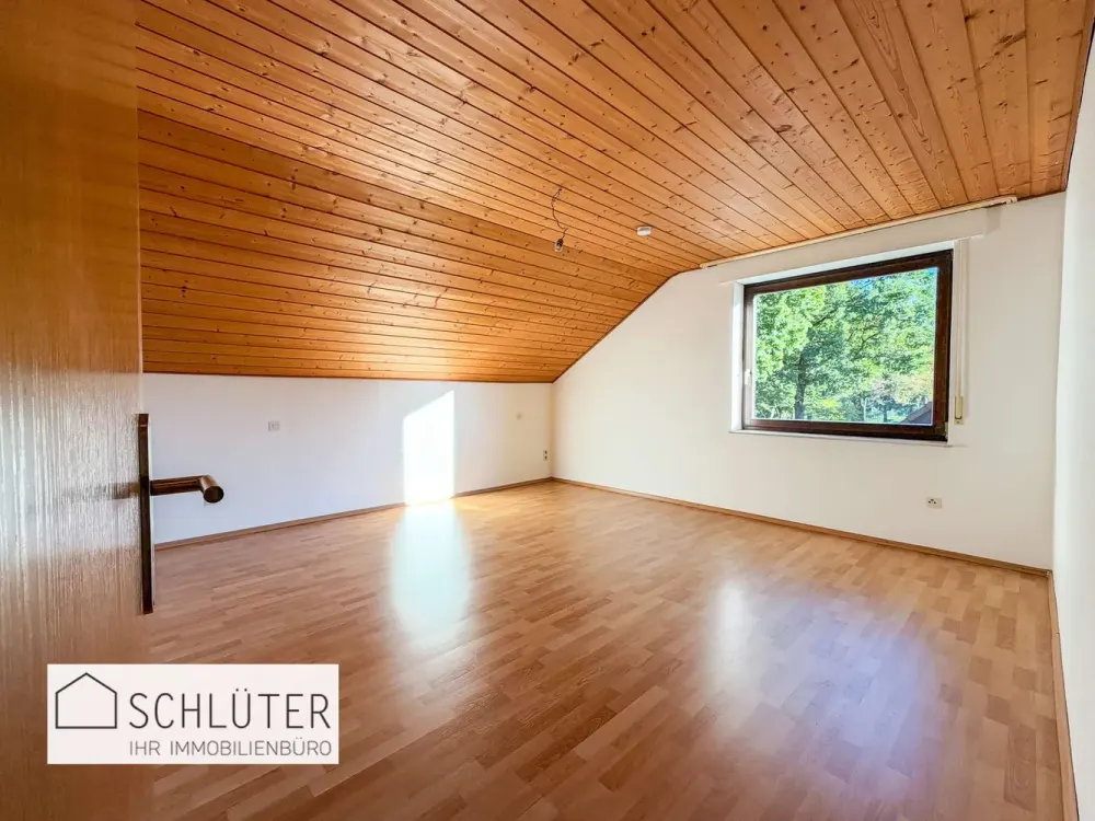 3 Zimmer Schloß Neuhaus / Mastbruch