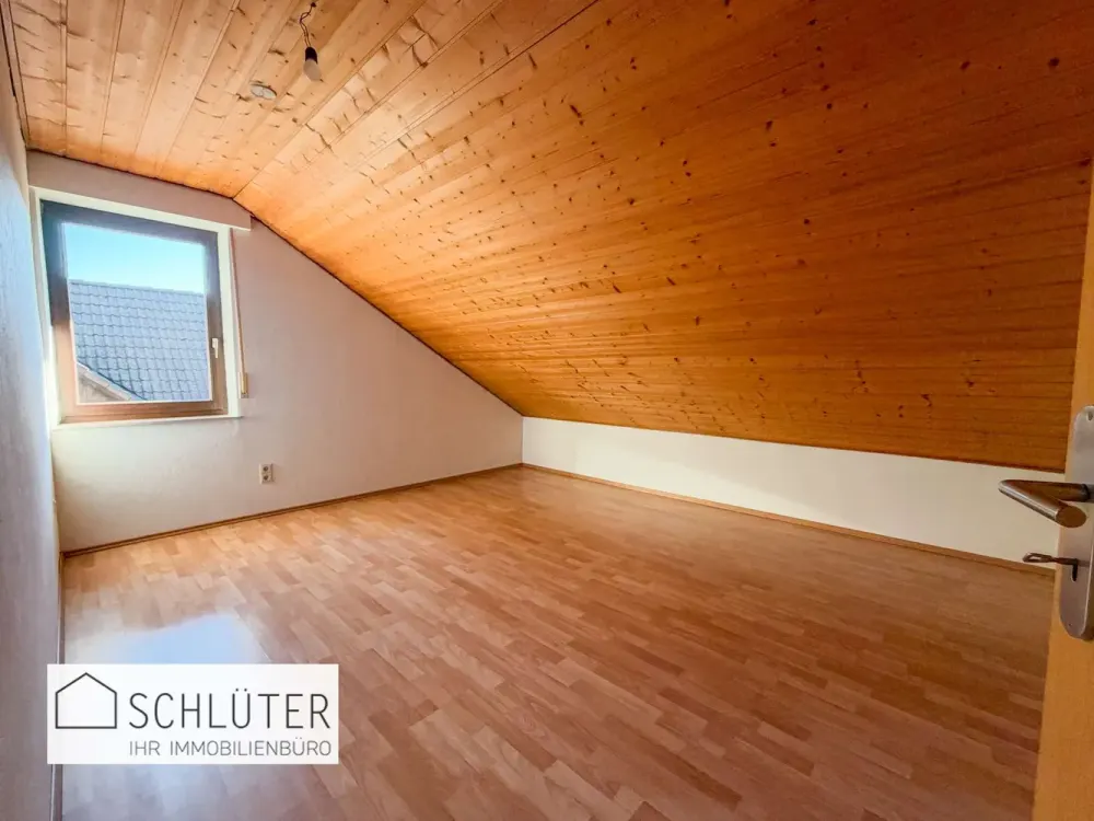 3 Zimmer Schloß Neuhaus / Mastbruch