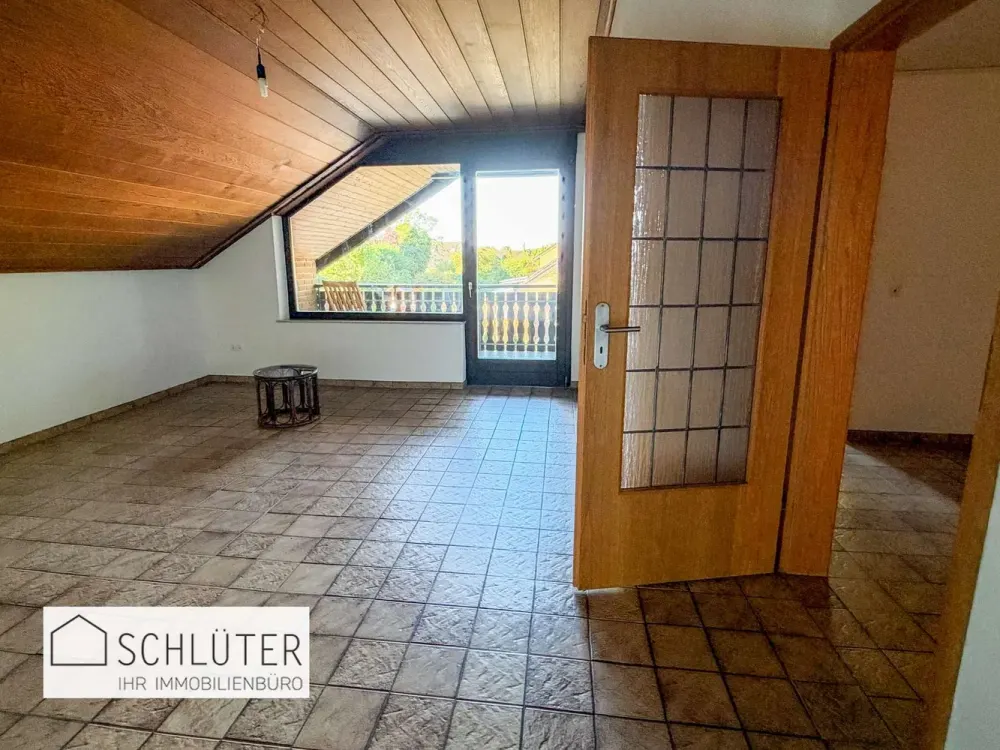 3 Zimmer Schloß Neuhaus / Mastbruch