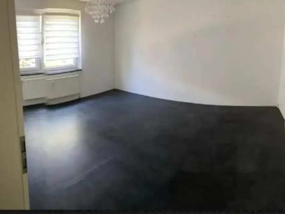 4-Zimmer-Wohnung mit Balkon in Stuttgart-Freiberg