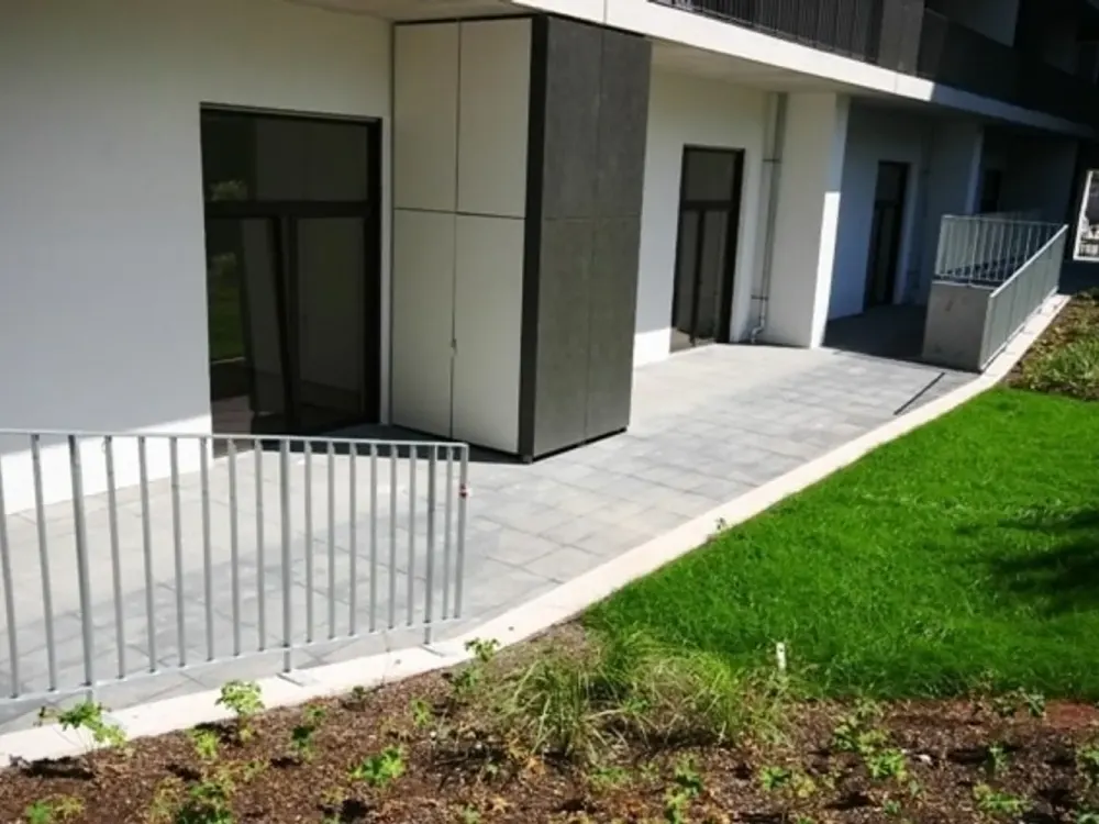 Große Loftwohnung mit großer Terrasse Frankfurt Europaviertel